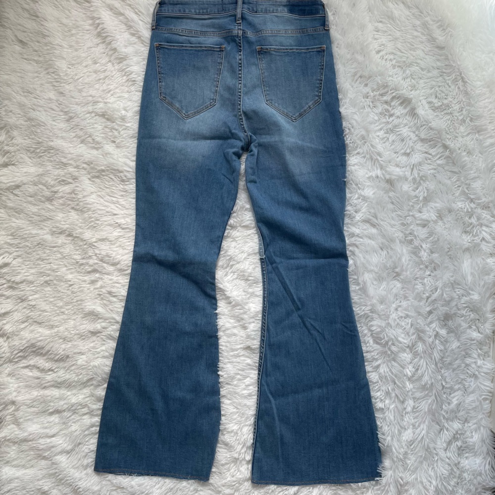 NWT Hollister Patchwork Bell Bottom Jean - Picture 2 of 5